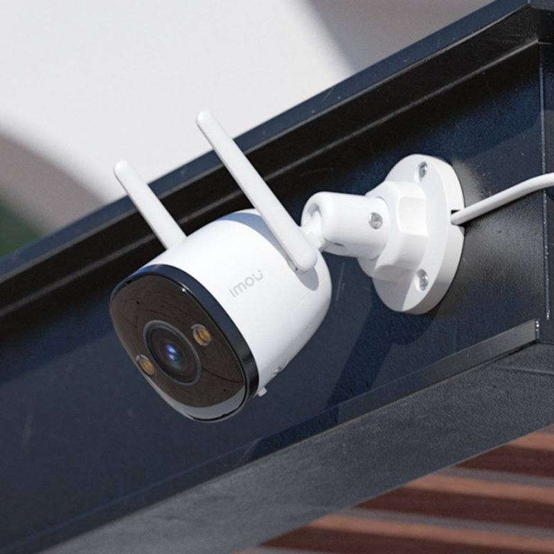 Camera IMOU IPC-S3EP-3M0WE sử dụng bền bỉ ngoài trời nhờ đạt chuẩn IP65
