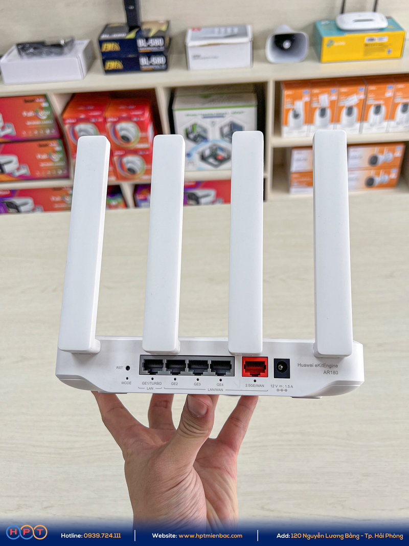 Router Huawei eKit AR180 được trang bị cổng mạng 2.5GE