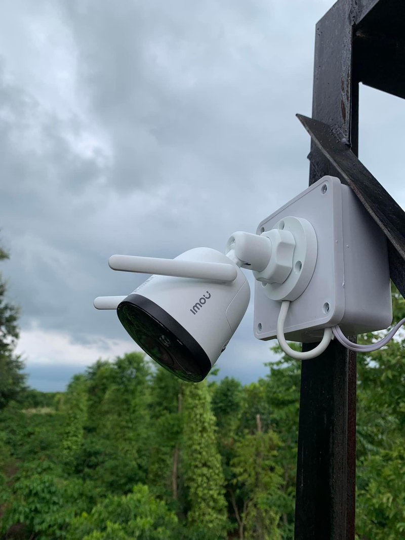 Camera IPC-S3EP-5M0WE phù hợp lắp ở sân vườn, nhà xưởng