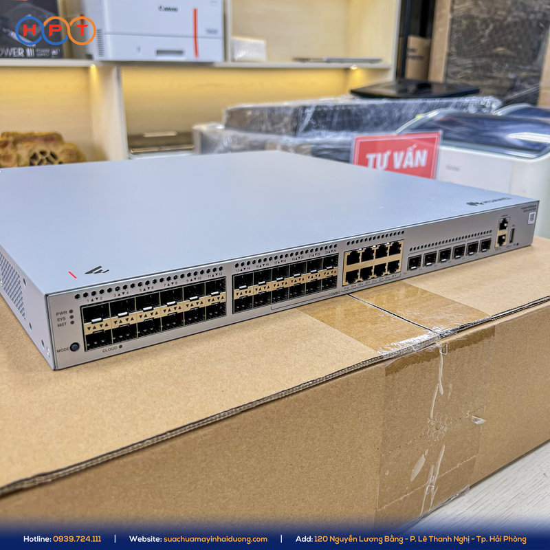 Huawei S530-24ST4XE nổi bật với hệ thống 24 cổng GE SFP