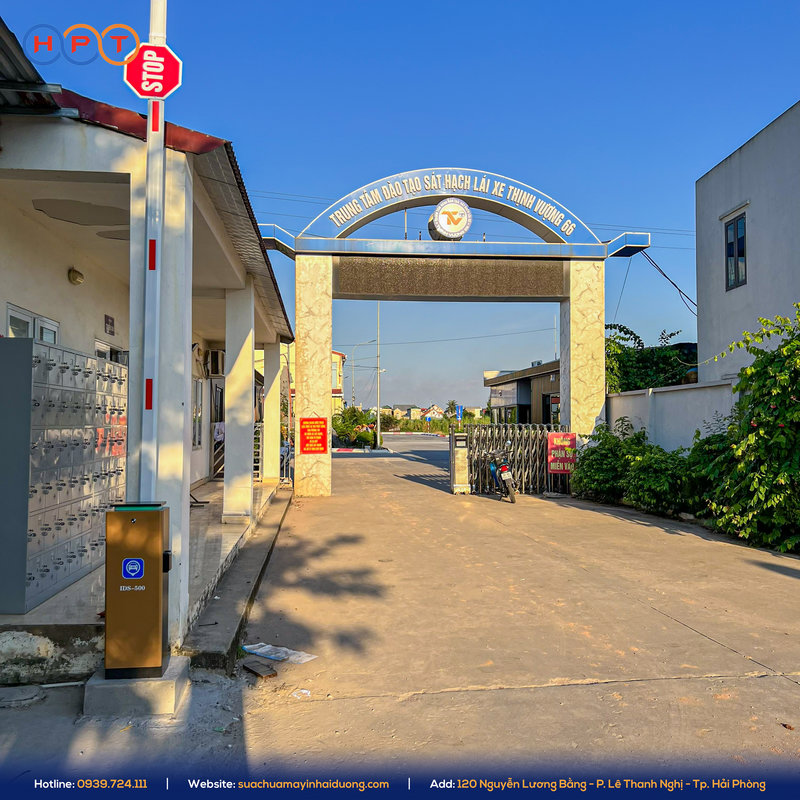 HPT Miền Bắc lắp đặt cổng barrier cho trung tâm lái xe